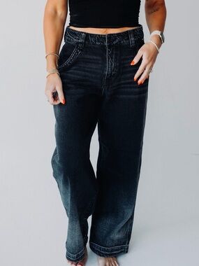 Cello Wide Leg Skater Jeans Women’s Size 11 Black Ombre Wide Belt Loops New